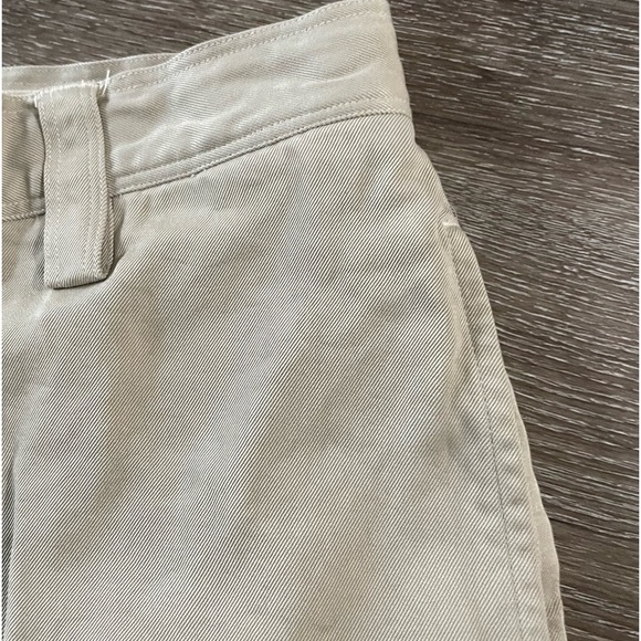 Tommy Bahama 100% Silk Shorts Size 36 Color Tan - Picture 4 of 7